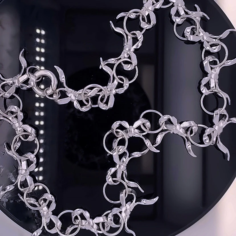 17 Bow Collar - Image 3