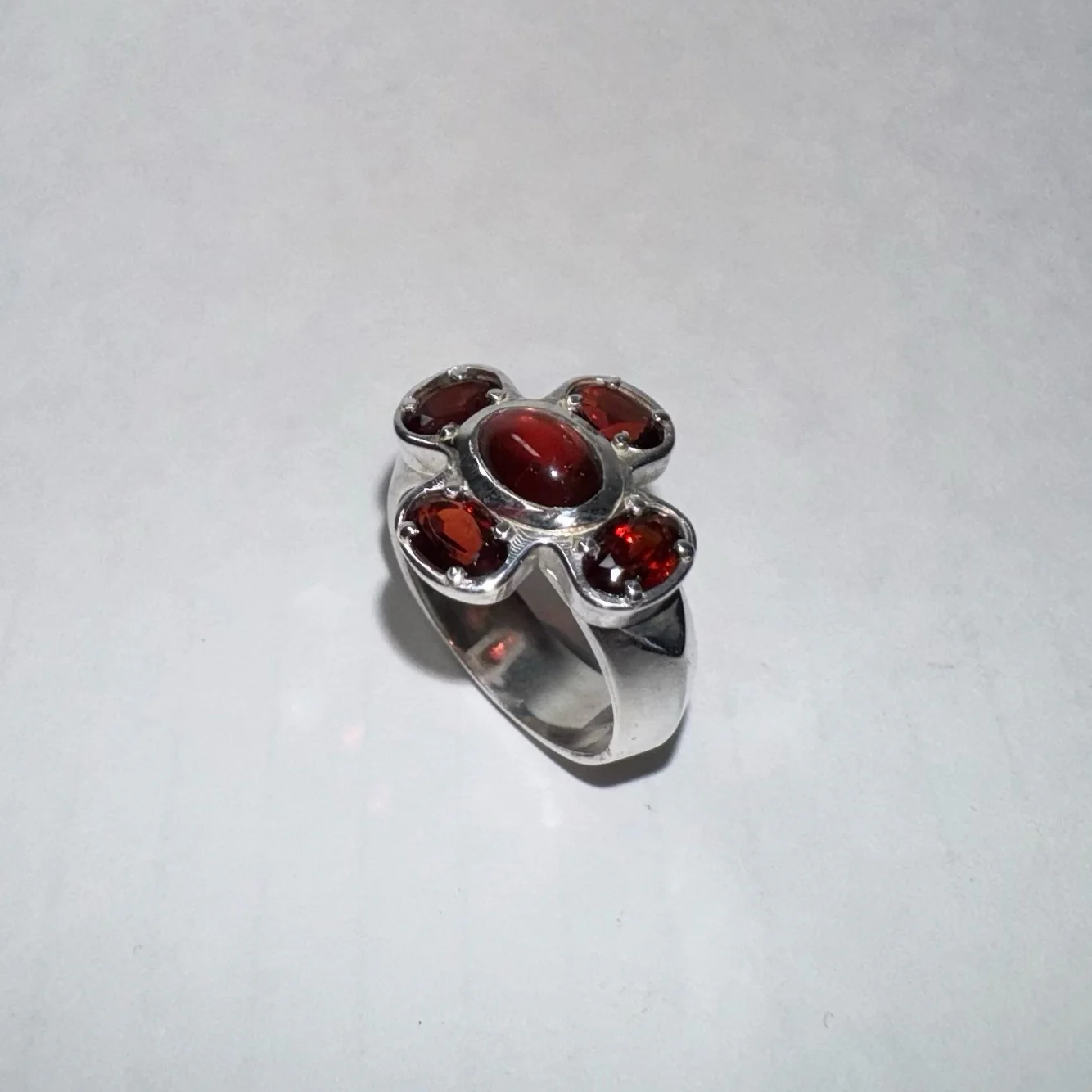 Cruciform Ring in Garnet - Image 4