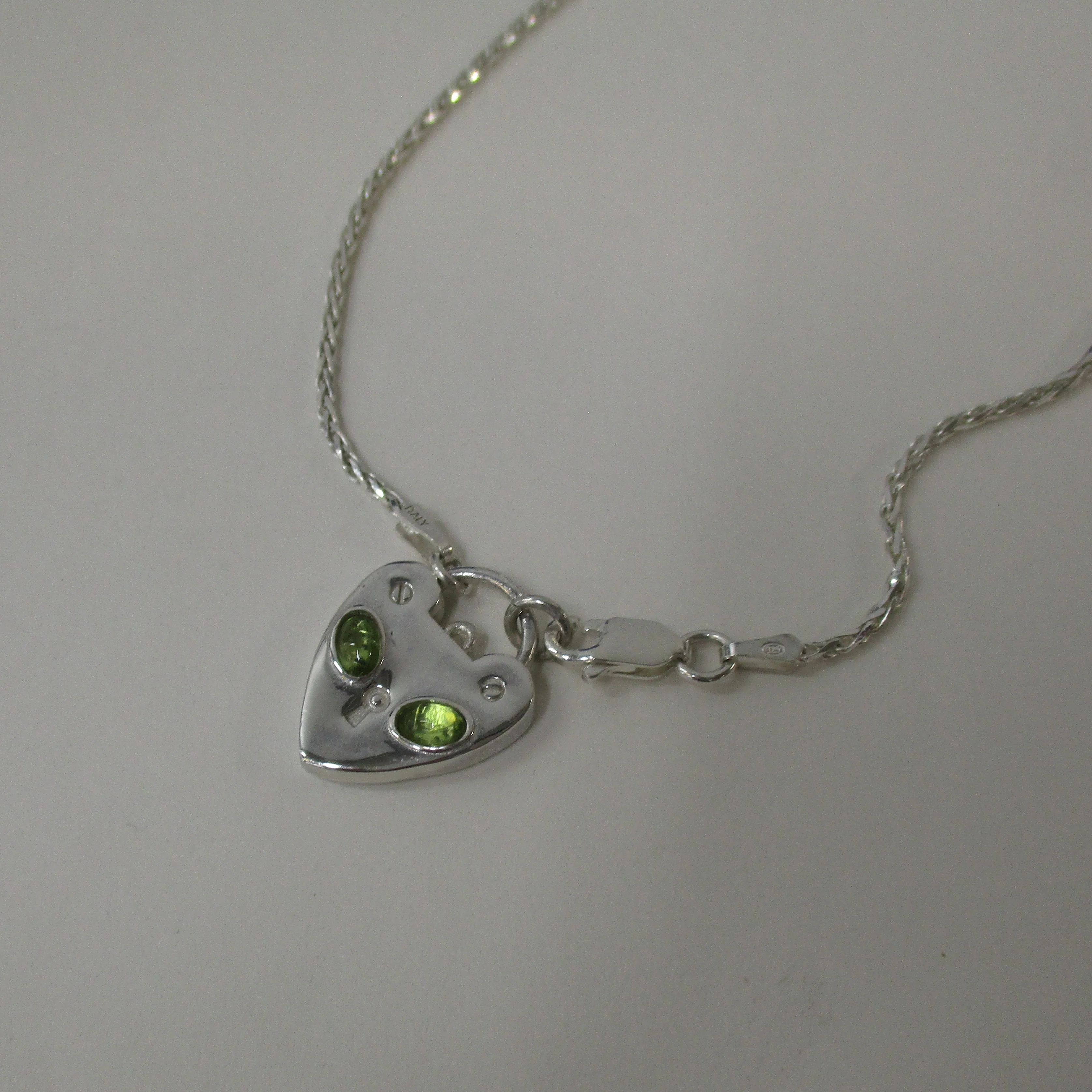 Kitty Padlock in Peridot - Image 4