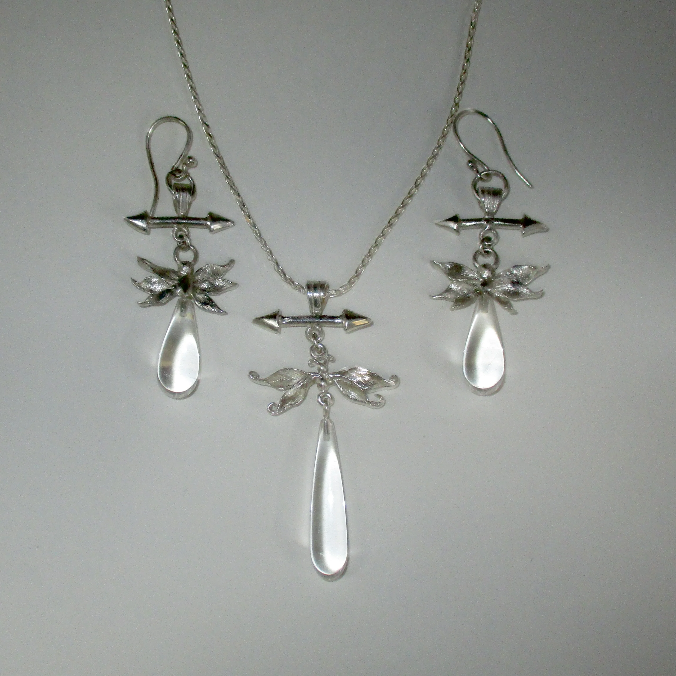 Spryte Clear Quartz Necklace - Image 3