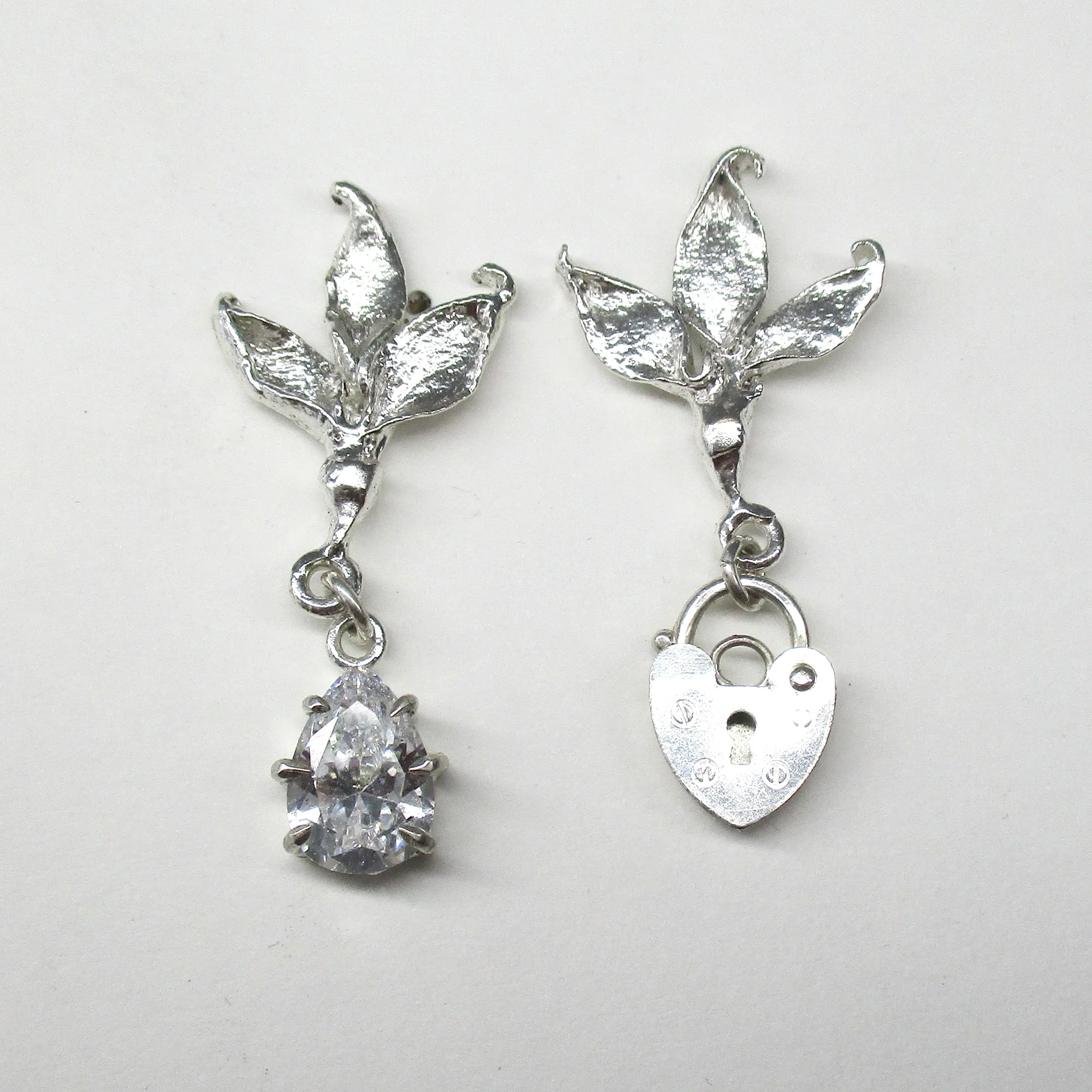 Two Birds One Stone Earrings - Image 5